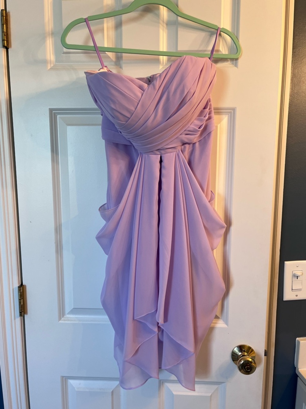 Lilac formal strapless dress, hits just above knee, sz 6